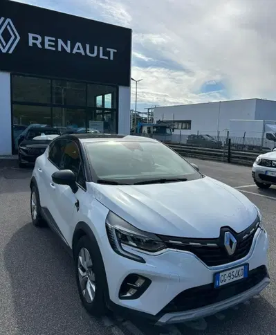 Renault Captur TCe 100 CV Intens del 2021 usata a Guidonia Montecelio