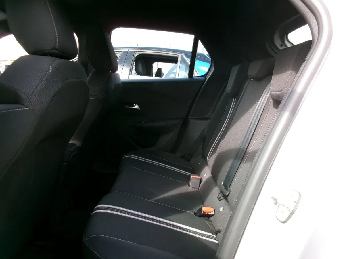 Opel Corsa usata a Venezia (11)