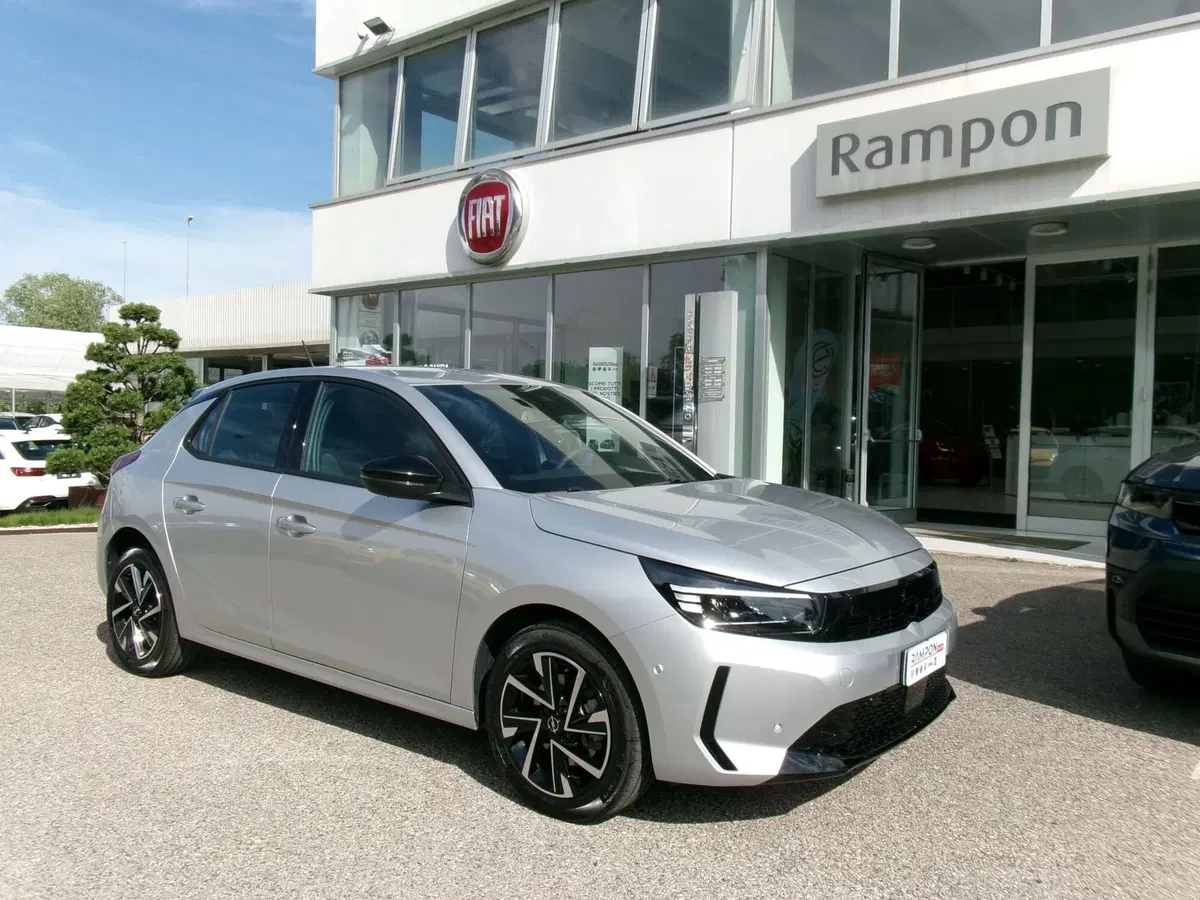 Opel Corsa usata a Venezia (6)