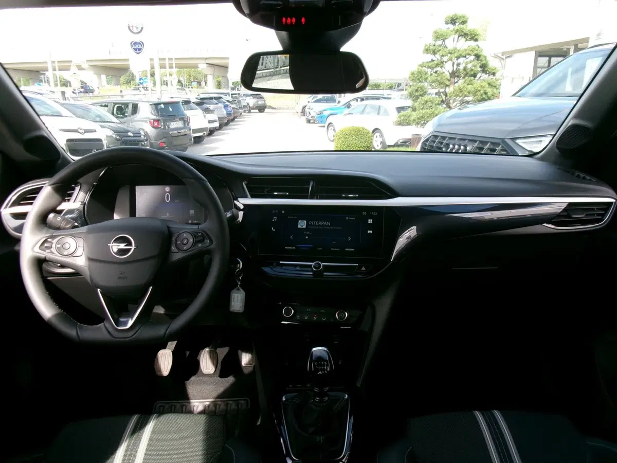 Opel Corsa usata a Venezia (9)