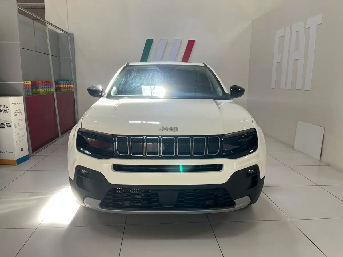 Jeep Avenger nuova a Lucca (2)