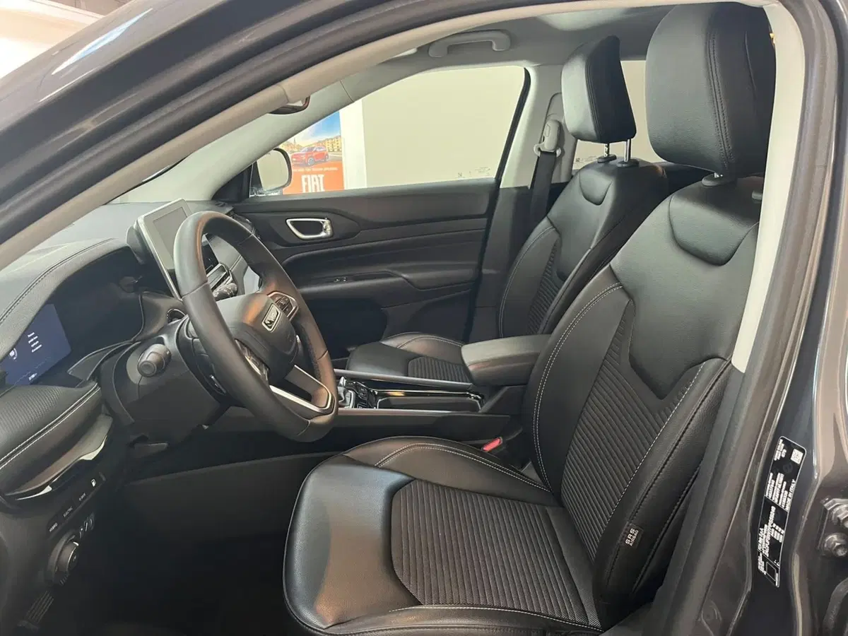 Jeep Compass usata a Lucca (10)