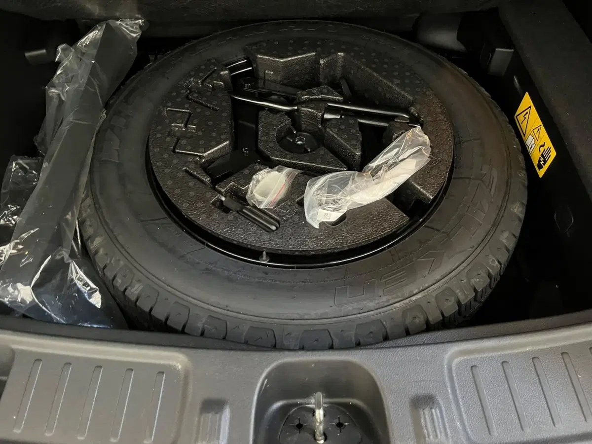 Jeep Compass usata a Lucca (14)