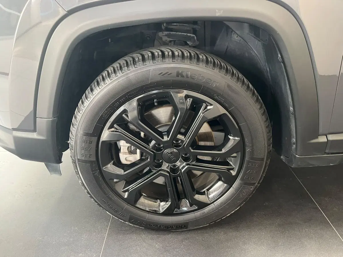 Jeep Compass usata a Lucca (8)