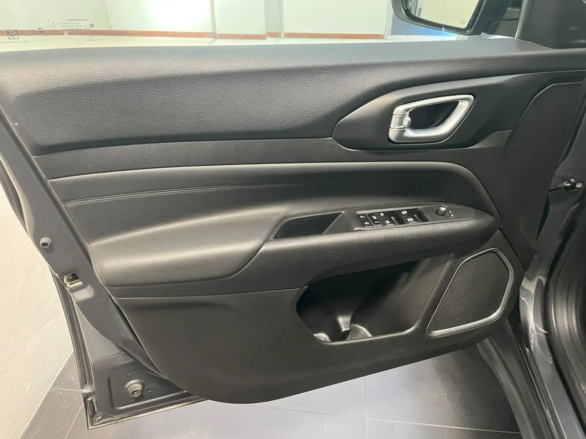 Jeep Compass usata a Lucca (9)