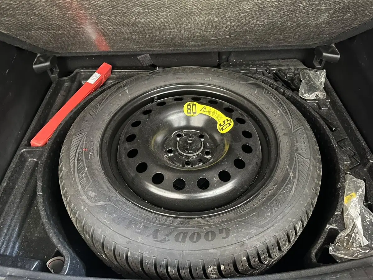 Jeep Compass usata a Lucca (13)