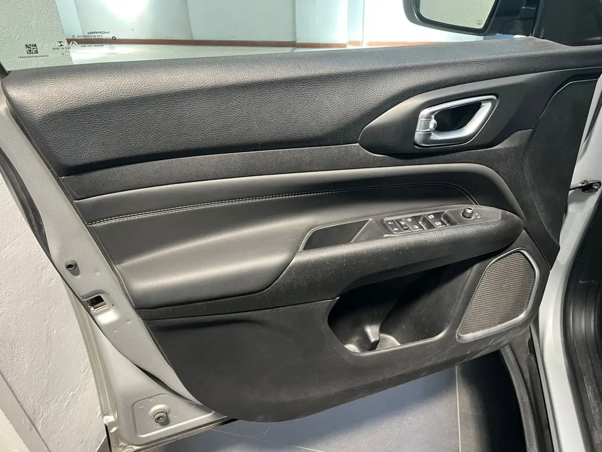 Jeep Compass usata a Lucca (8)