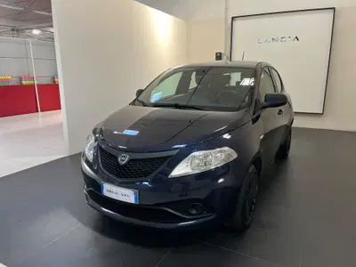 Lancia Ypsilon 1.2 69 CV 5 porte GPL Ecochic Silver del 2020 usata a Altopascio