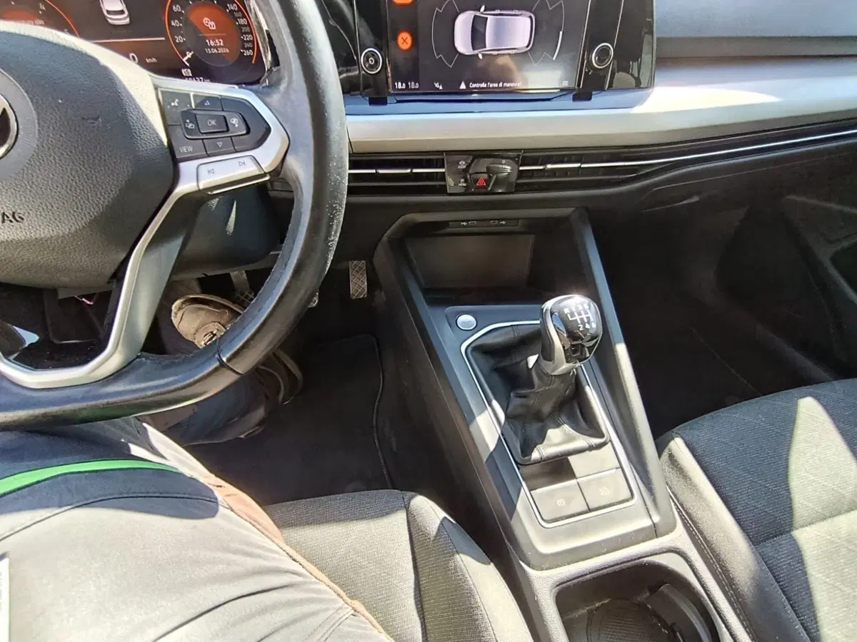 Volkswagen Golf usata a Massa-Carrara (13)