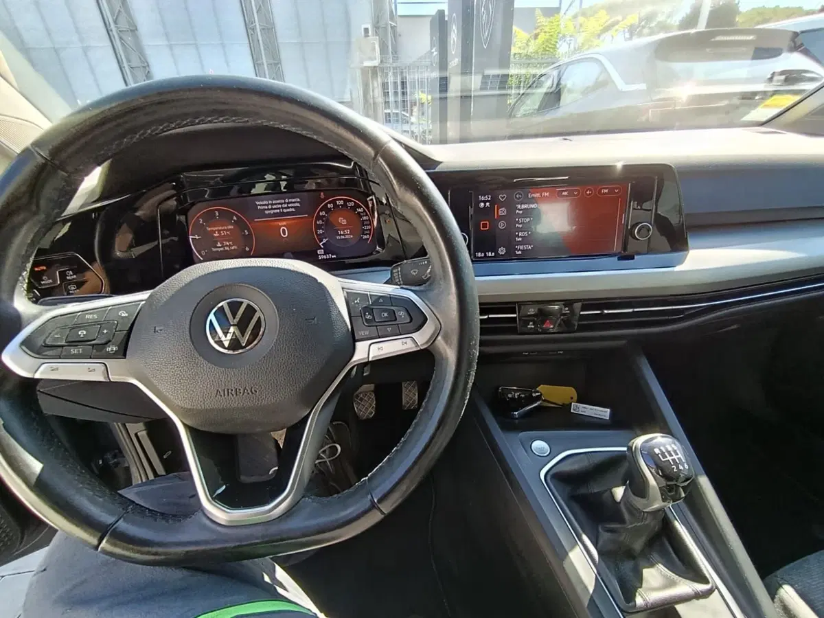Volkswagen Golf usata a Massa-Carrara (19)