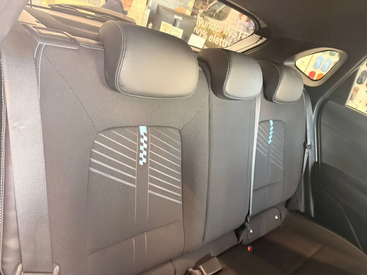 Hyundai i20 usata a Massa-Carrara (18)