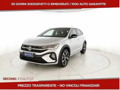 Volkswagen Taigo 1.0 TSI 110 CV DSG R-Line del 2023 usata a San Giovanni Teatino