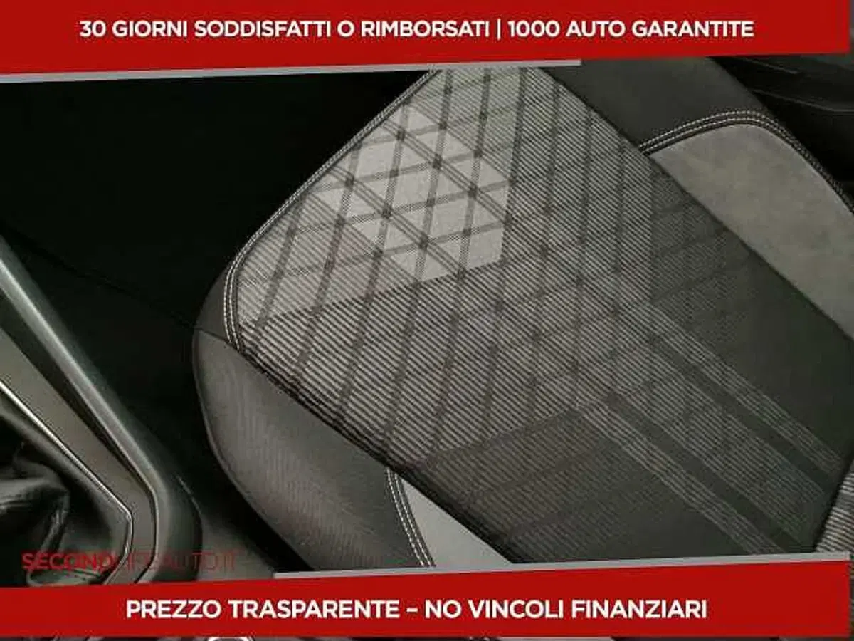 Volkswagen Taigo usata a Chieti (15)