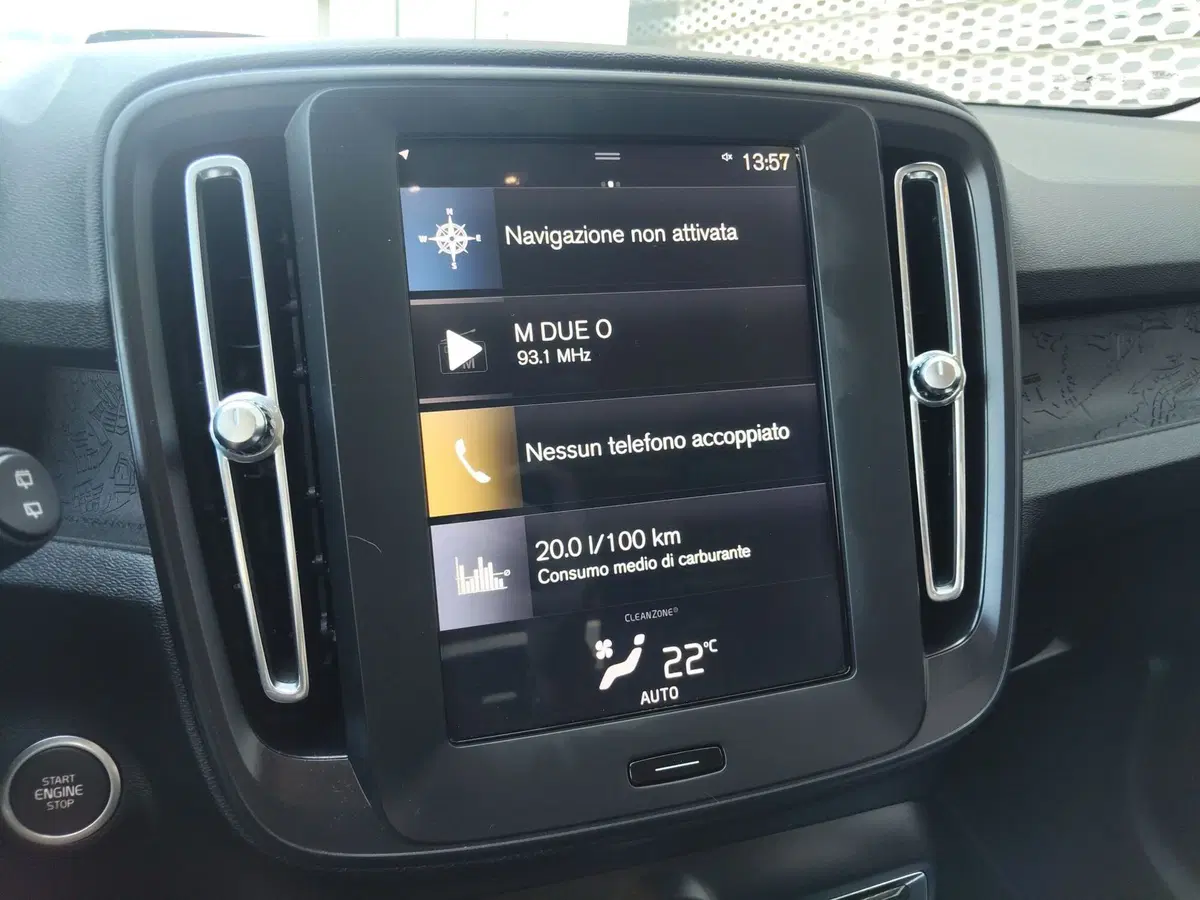Volvo XC40 usata a Modena (8)