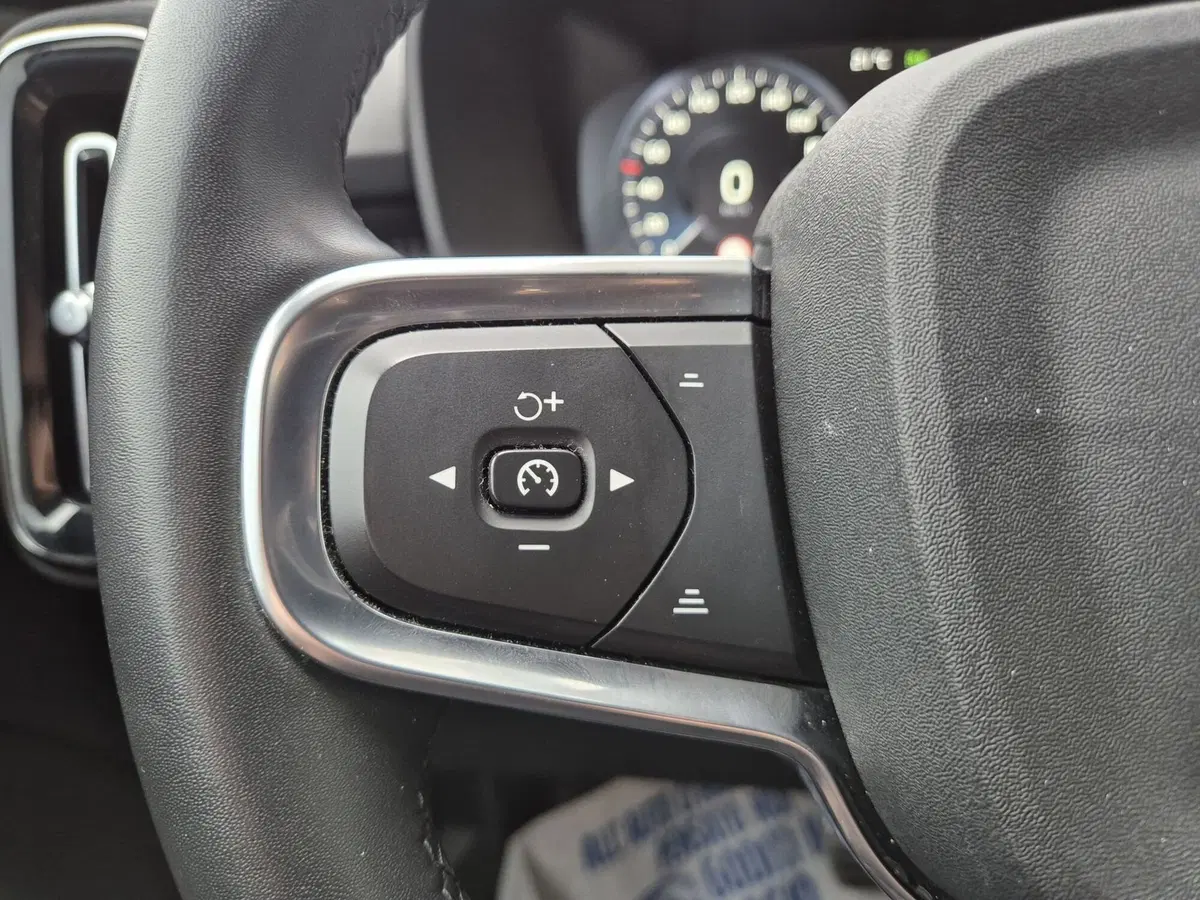 Volvo XC40 usata a Modena (13)