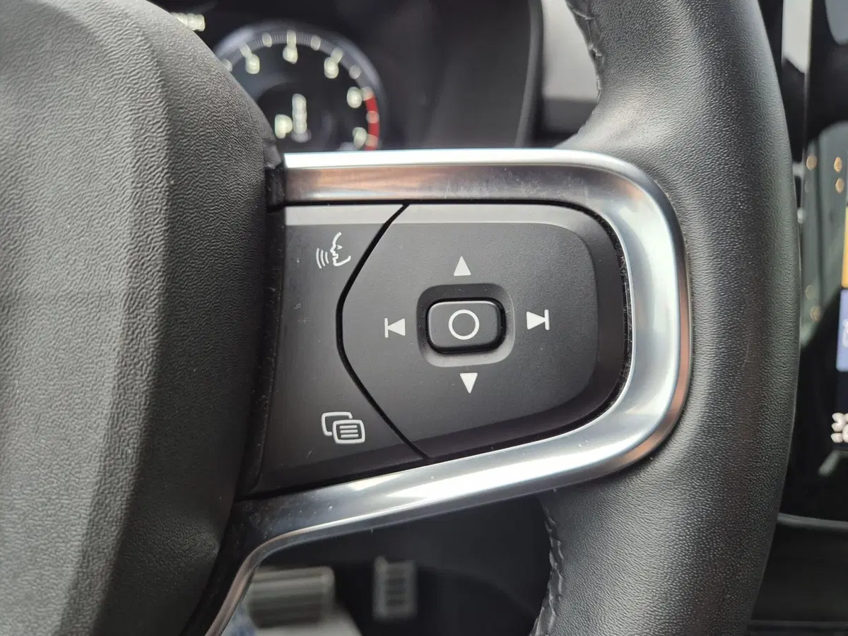 Volvo XC40 usata a Modena (14)