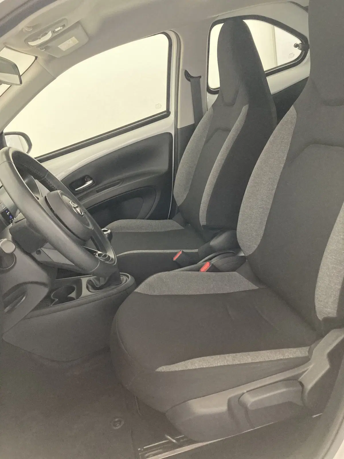 Toyota Aygo X usata a Barletta-Andria-Trani (10)