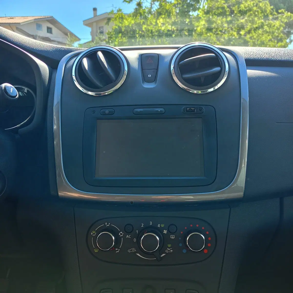 Dacia Sandero usata a L'Aquila (6)