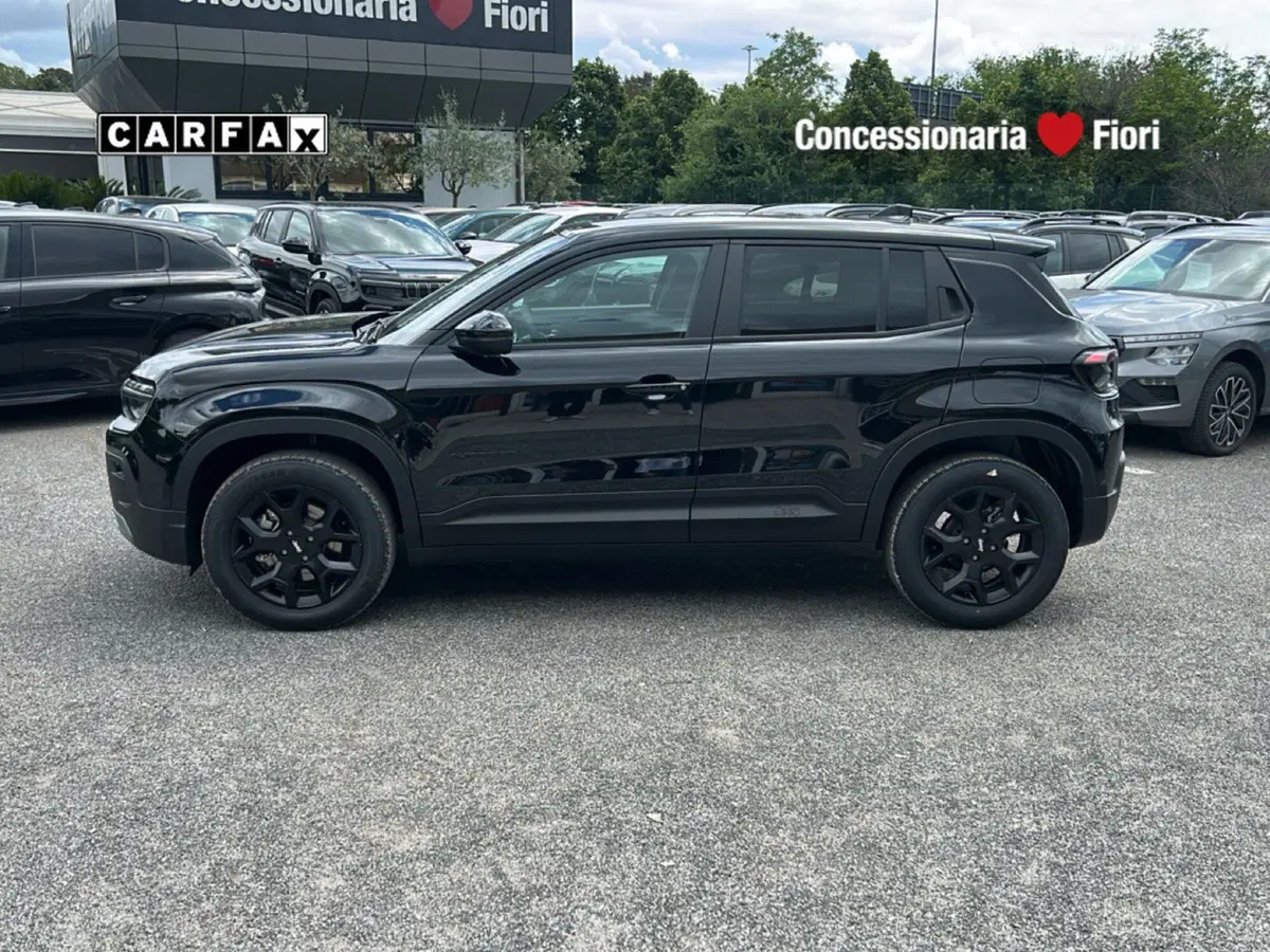 Jeep Avenger nuova a Roma (8)