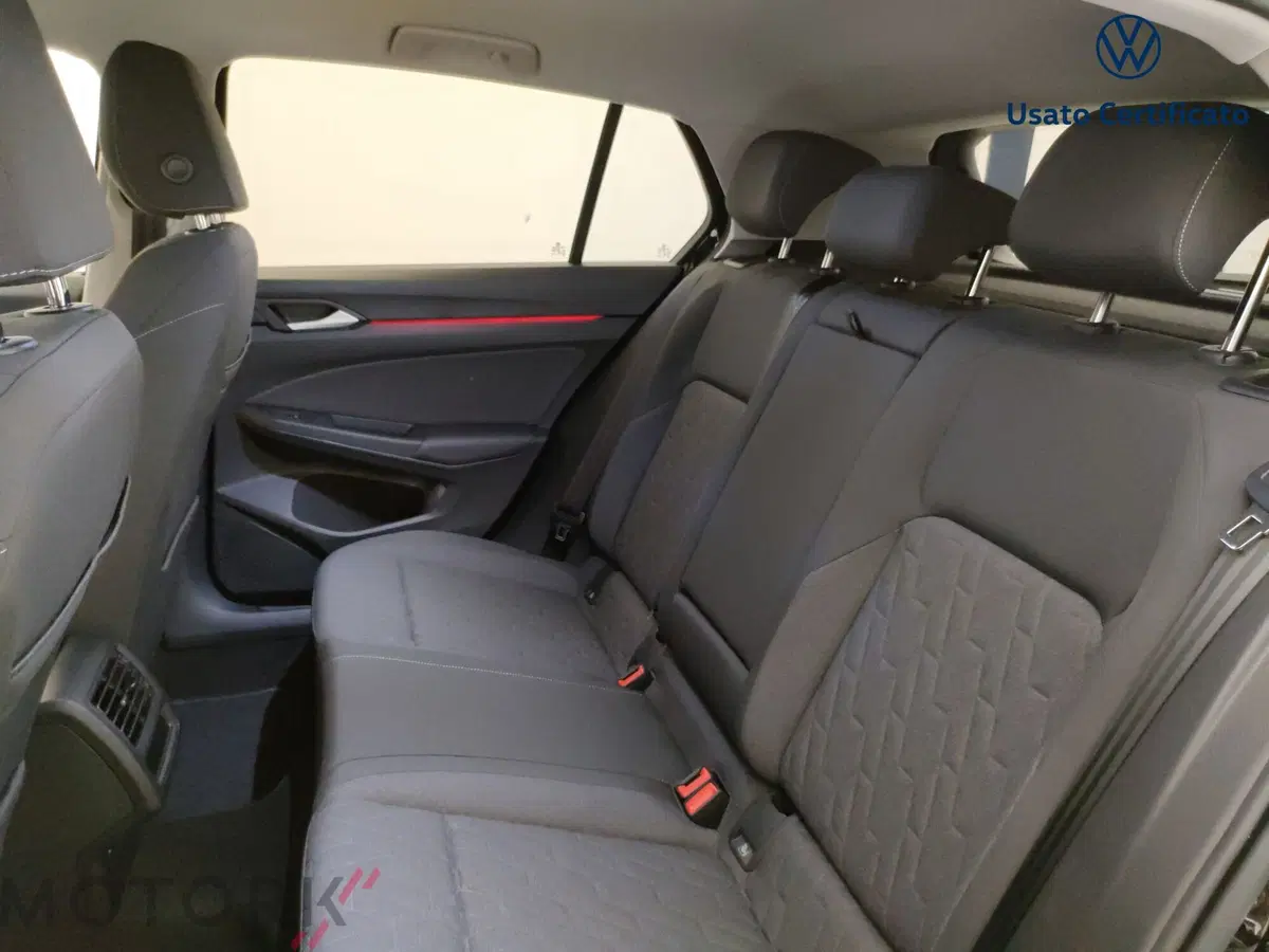 Volkswagen Golf nuova a Varese (10)