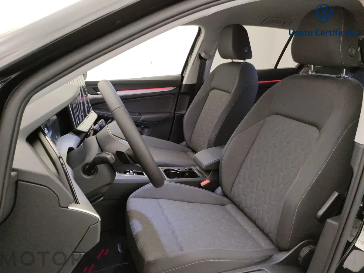 Volkswagen Golf nuova a Varese (11)