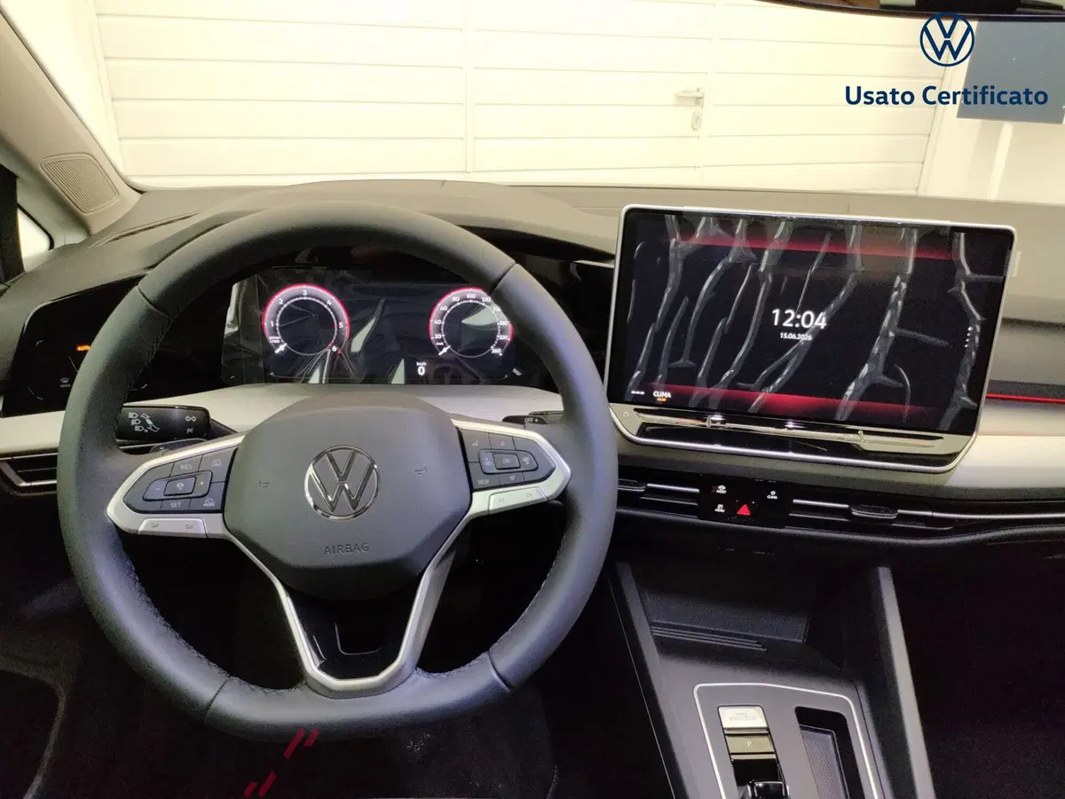 Volkswagen Golf nuova a Varese (12)