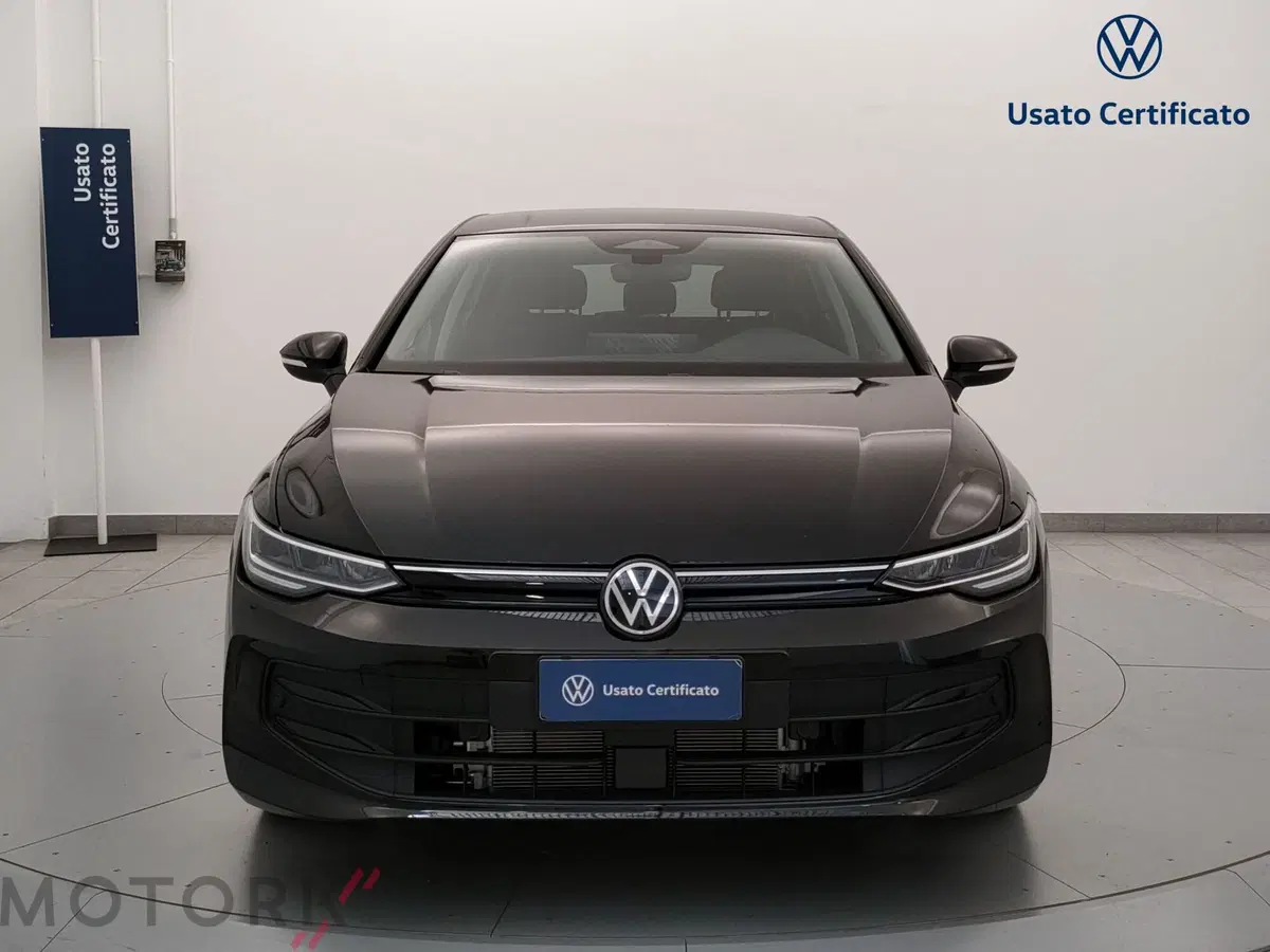 Volkswagen Golf nuova a Varese (2)