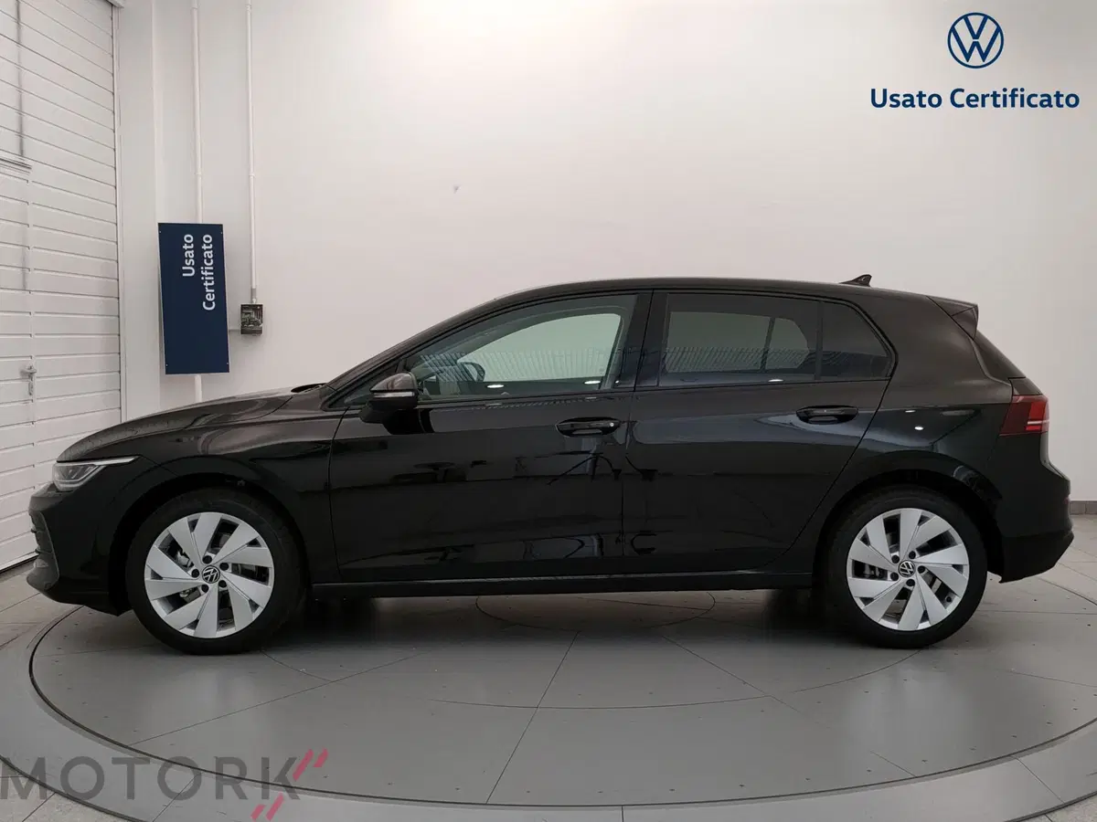 Volkswagen Golf nuova a Varese (3)