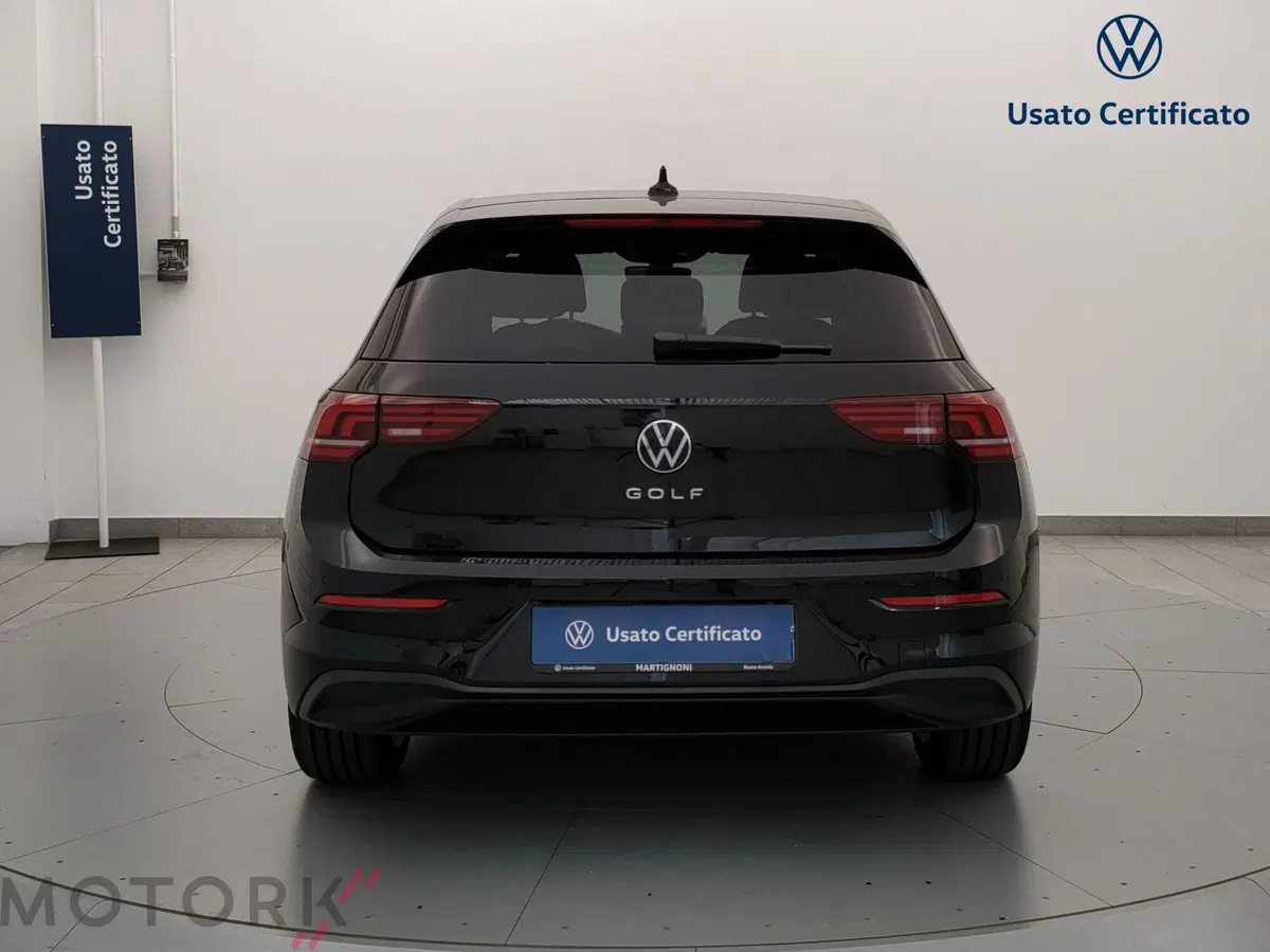 Volkswagen Golf nuova a Varese (4)