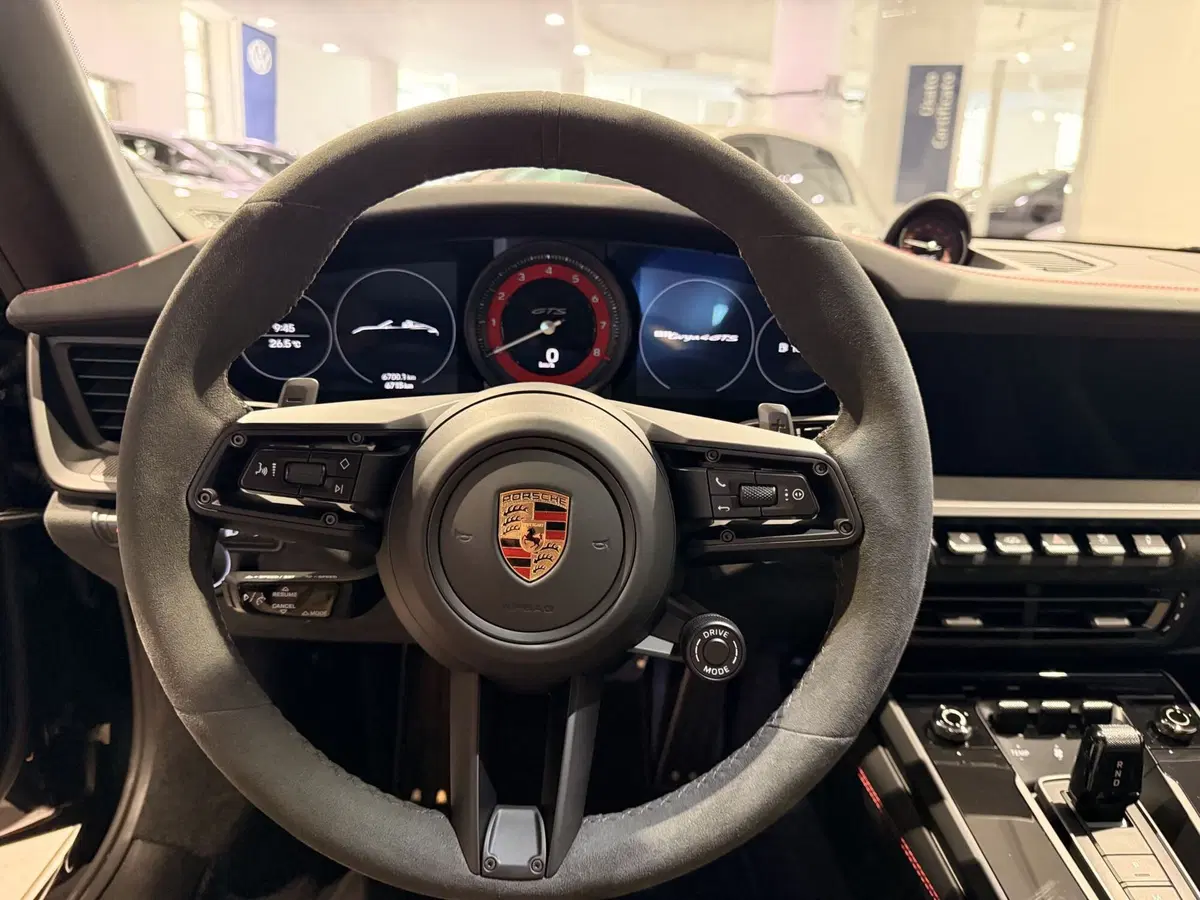 Porsche 911 Cabrio usata a Genova (10)