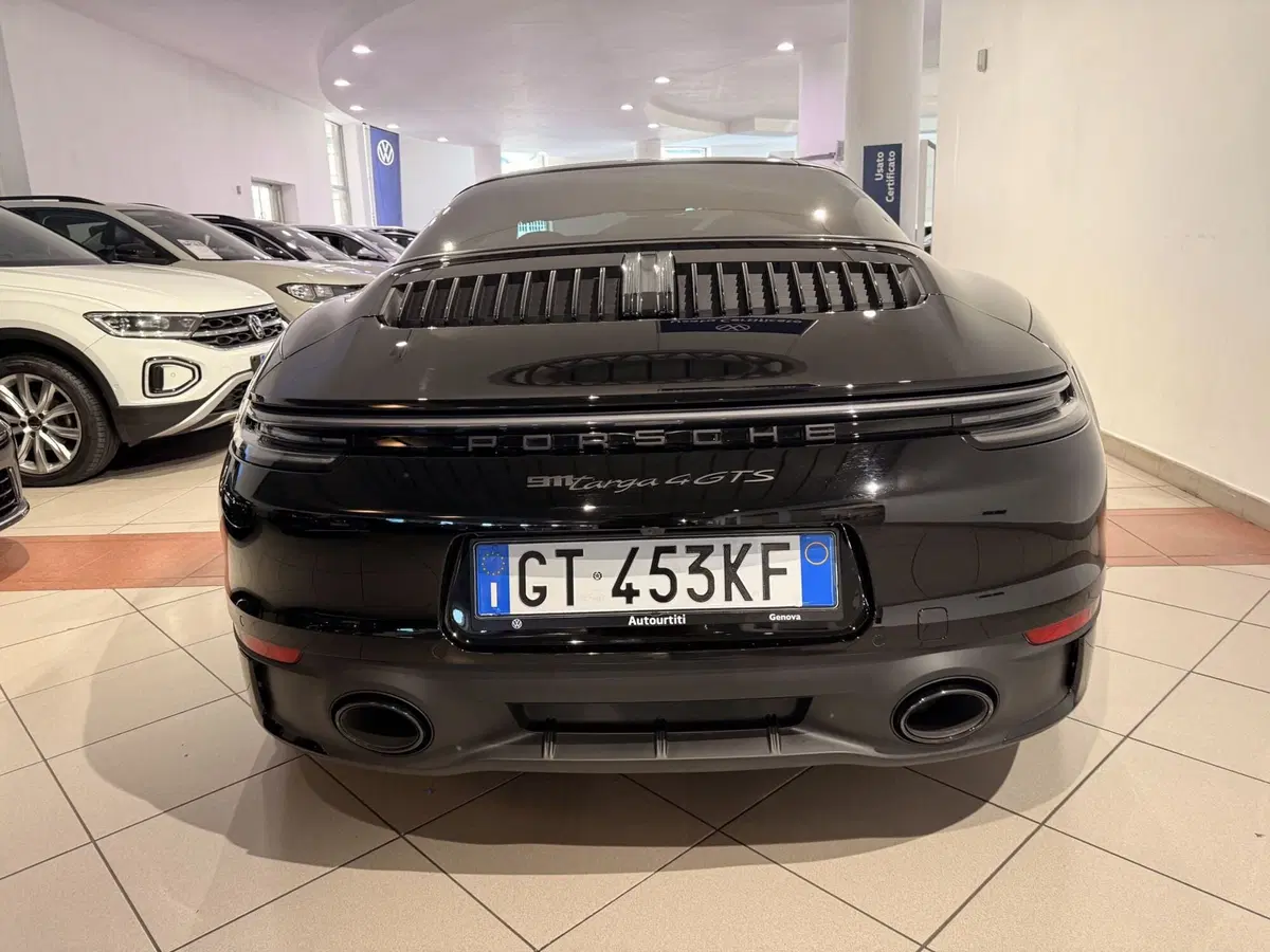 Porsche 911 Cabrio usata a Genova (5)
