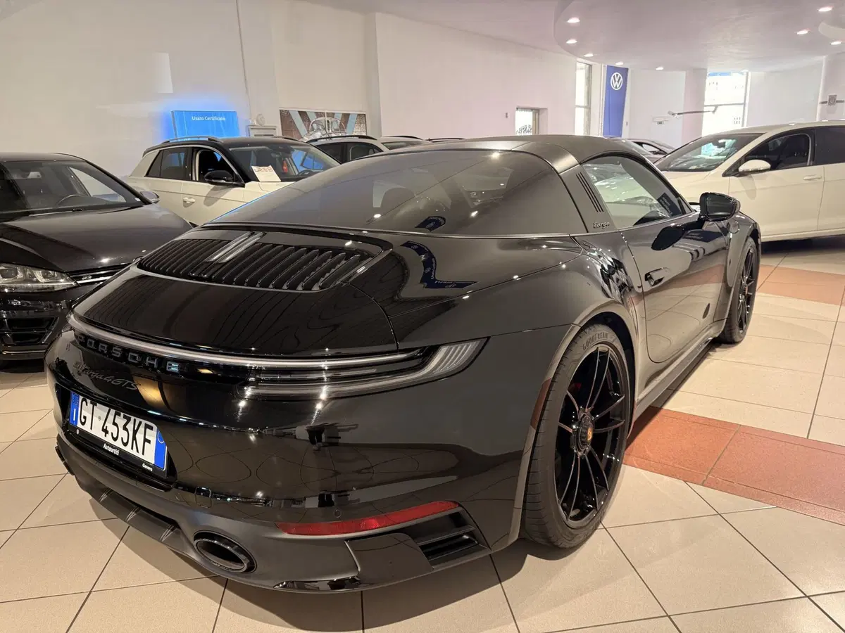 Porsche 911 Cabrio usata a Genova (6)
