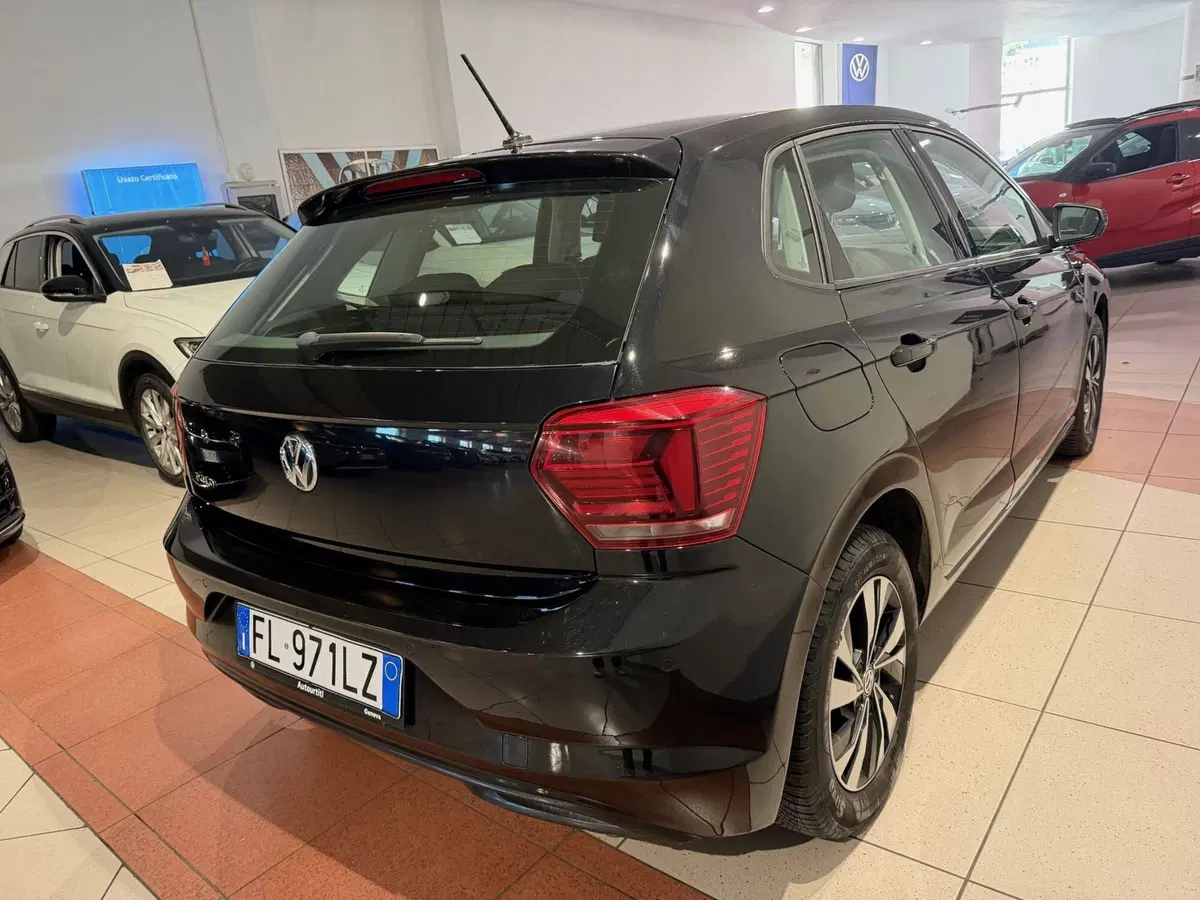 Volkswagen Polo usata a Genova (5)