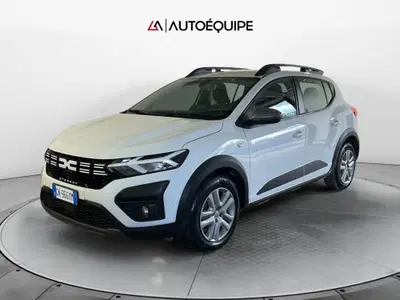 Dacia Sandero Stepway 1.0 TCe 100 CV ECO-G Comfort del 2023 usata a Roma