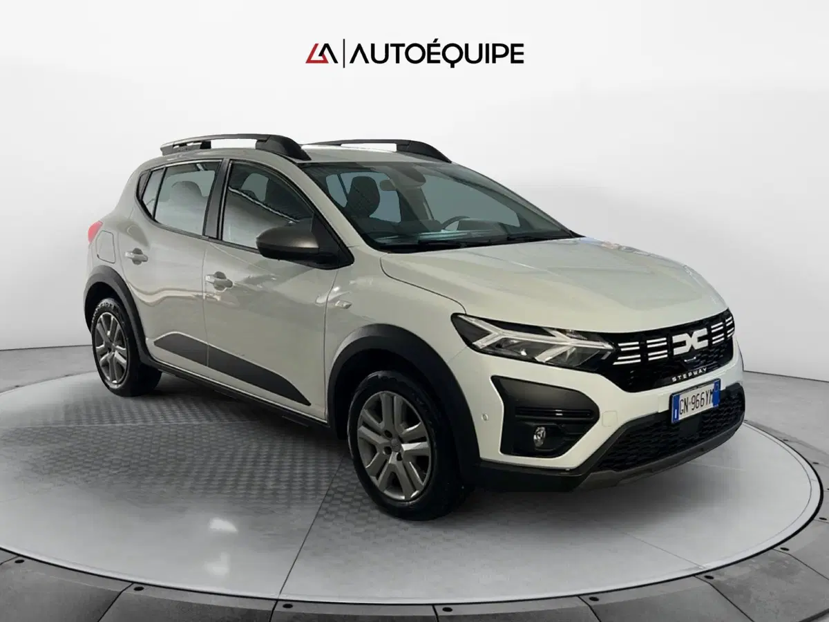 Dacia Sandero usata a Roma (7)