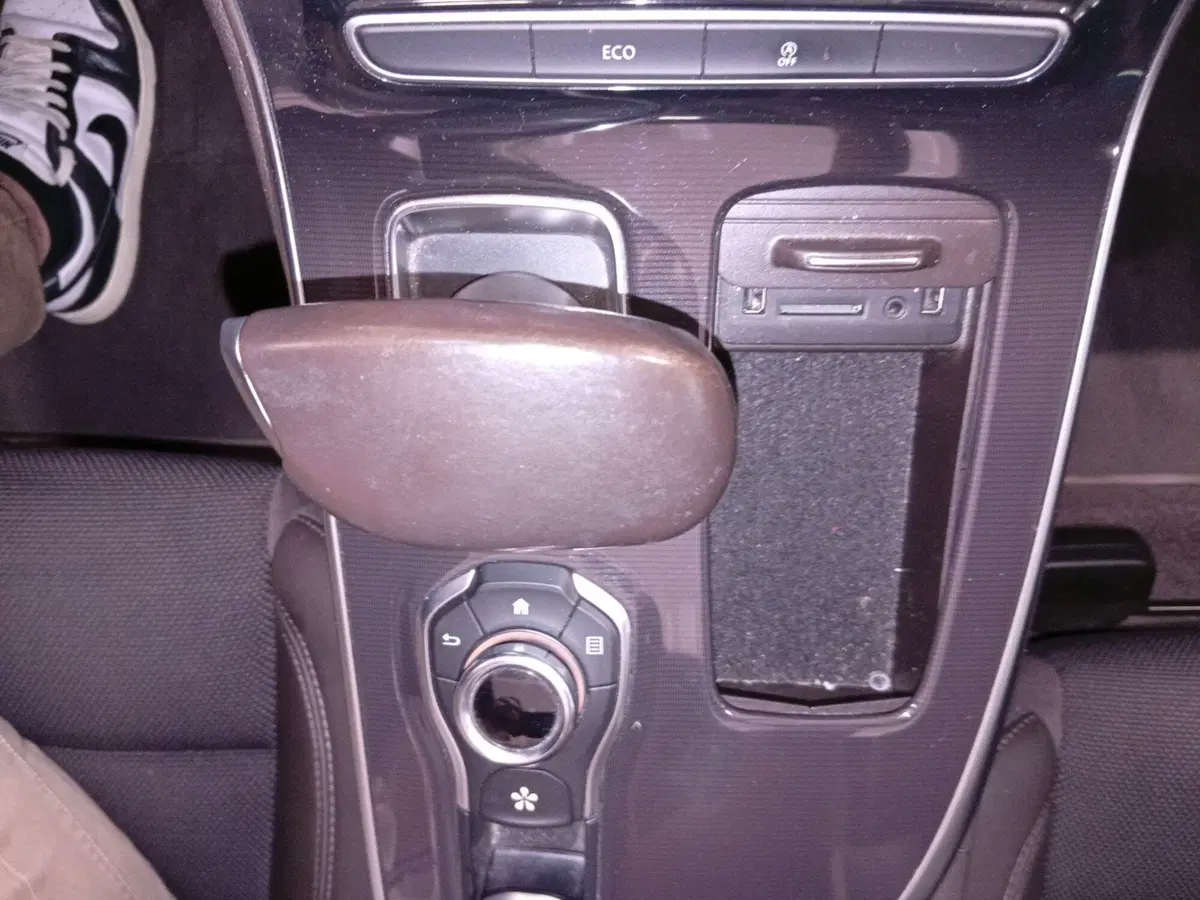 Renault Espace usata a Varese (12)