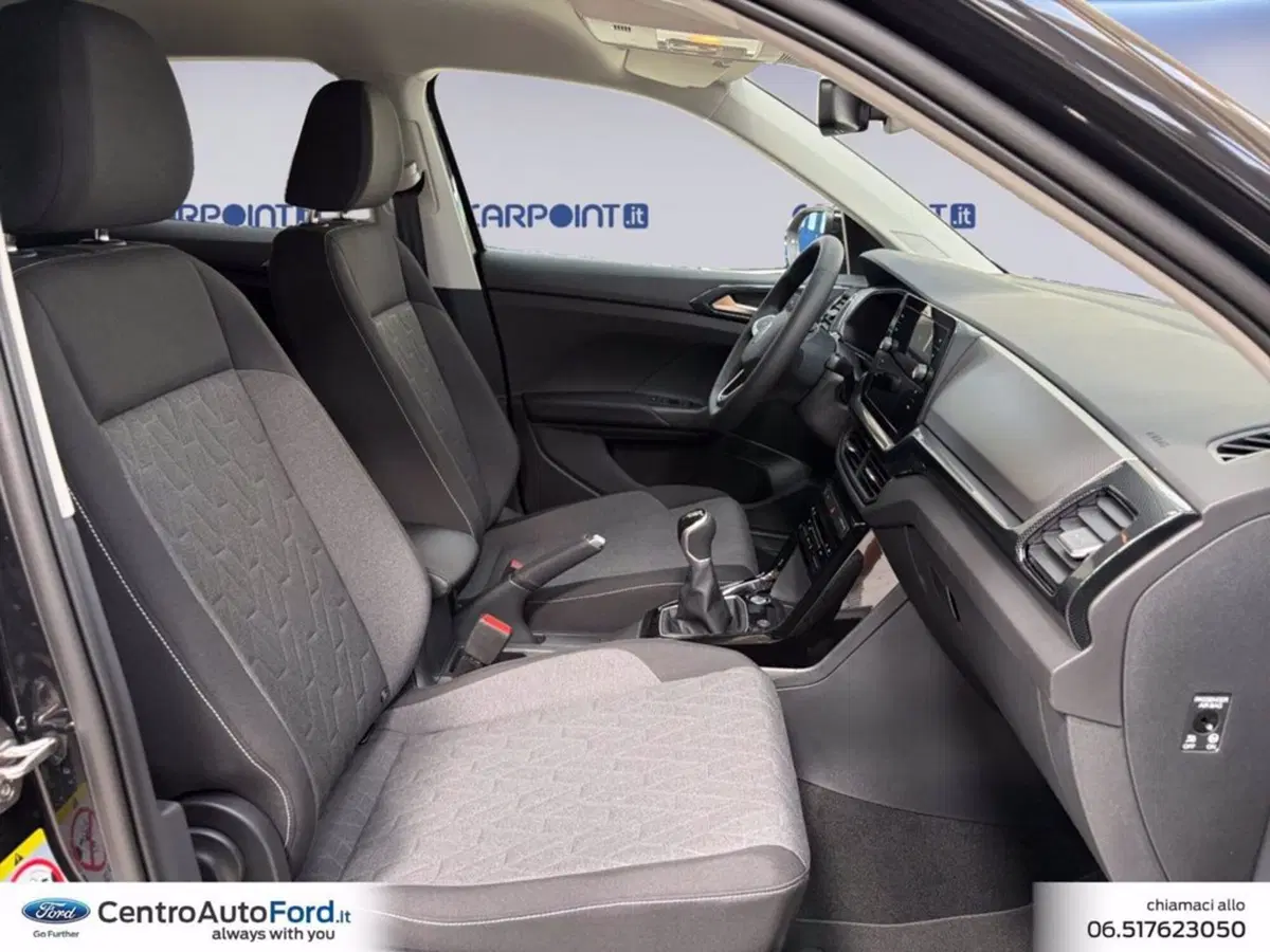 Volkswagen T-Cross nuova a Roma (15)