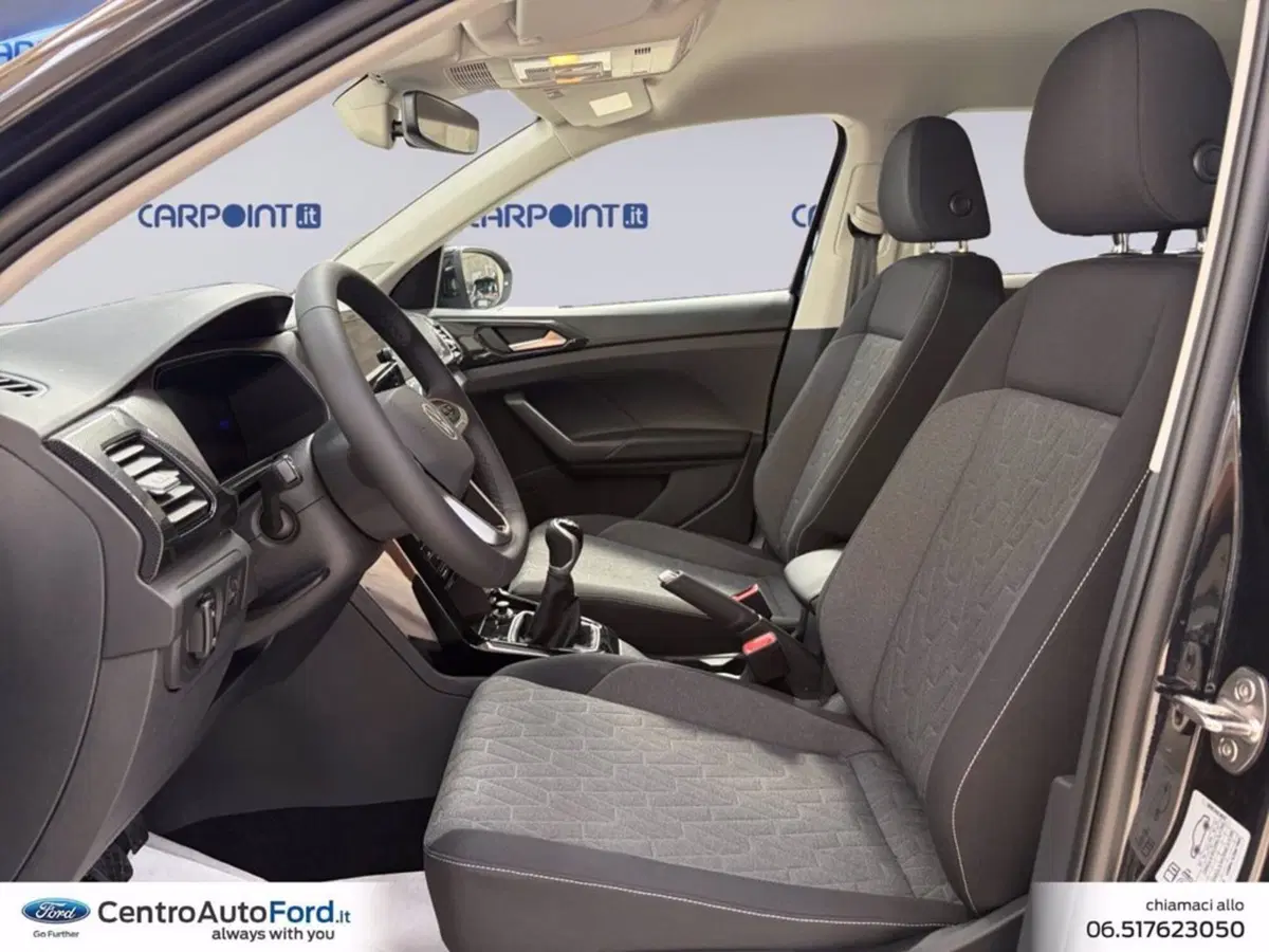 Volkswagen T-Cross nuova a Roma (9)