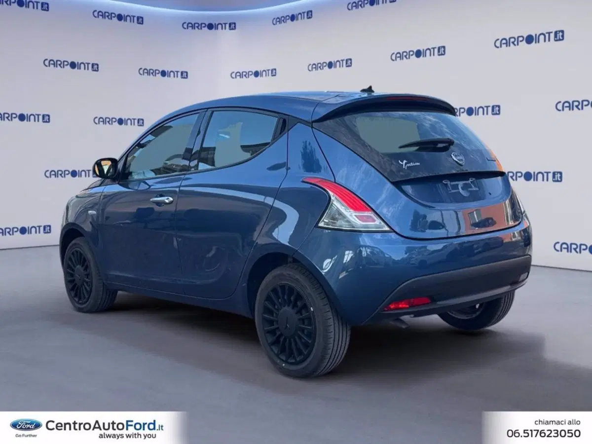 Lancia Ypsilon usata a Roma (3)