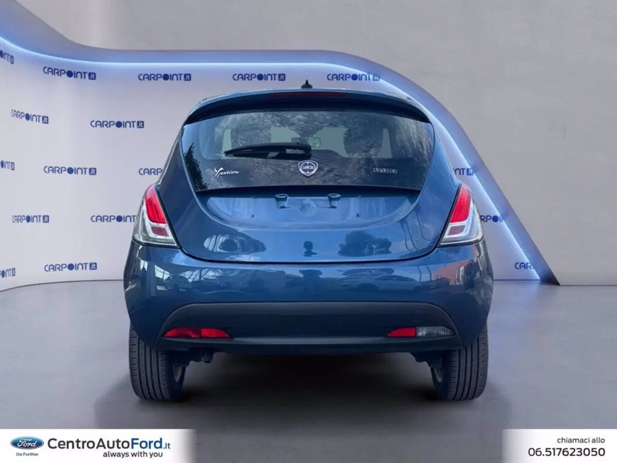 Lancia Ypsilon usata a Roma (4)