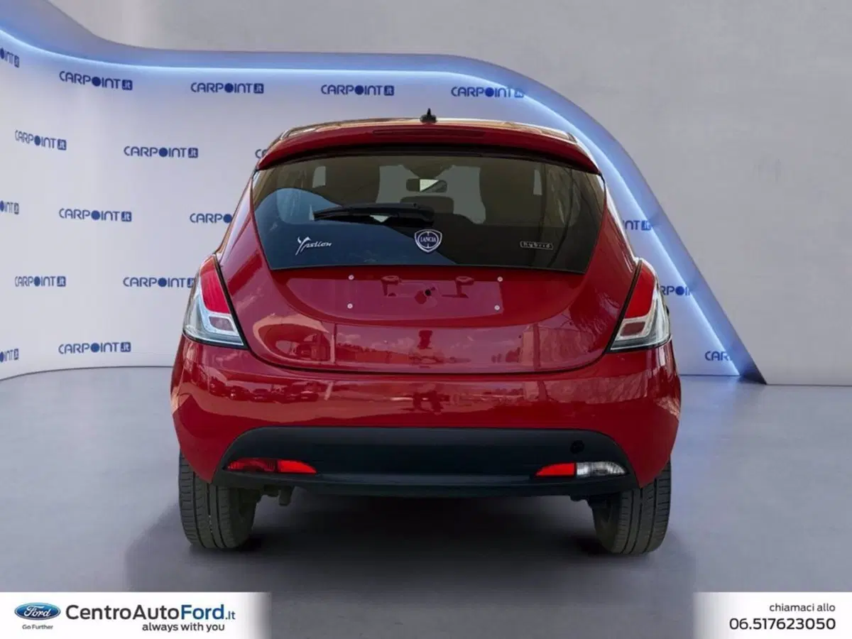 Lancia Ypsilon usata a Roma (4)