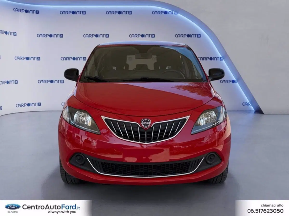 Lancia Ypsilon usata a Roma (8)