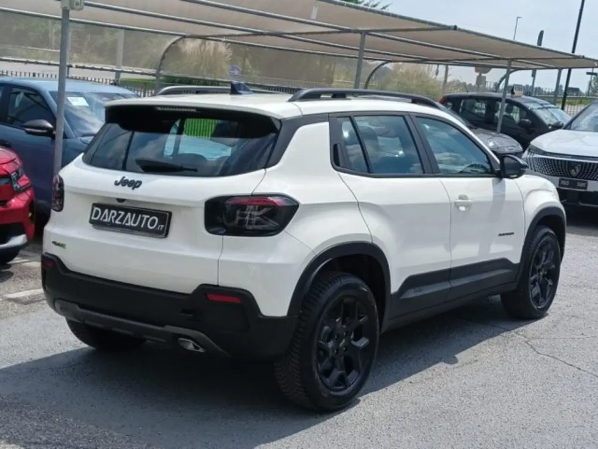 Jeep Avenger nuova a Brescia (5)