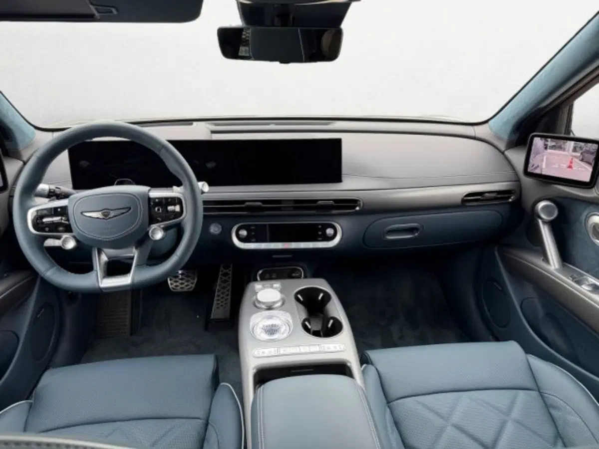 Genesis GV60 Magma nuova a Treviso (10)