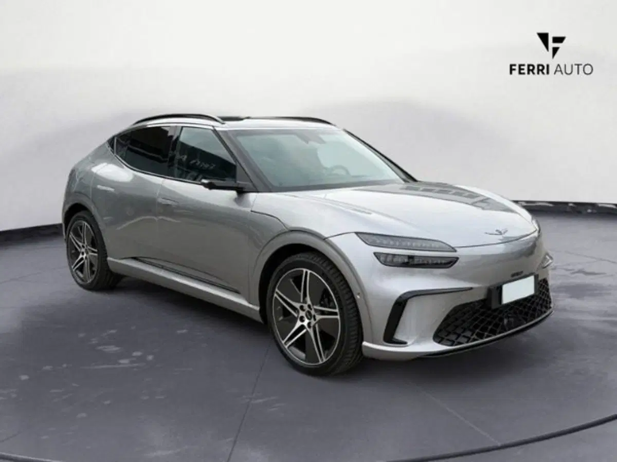 Genesis GV60 Magma nuova a Treviso (3)