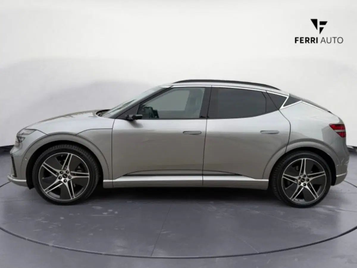 Genesis GV60 Magma nuova a Treviso (5)