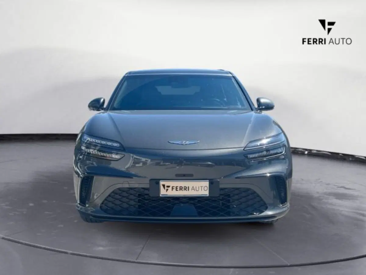 Genesis GV60 Magma nuova a Treviso (2)
