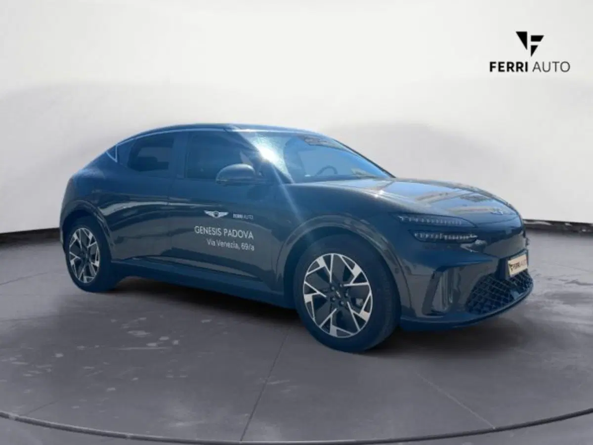 Genesis GV60 Magma nuova a Treviso (3)