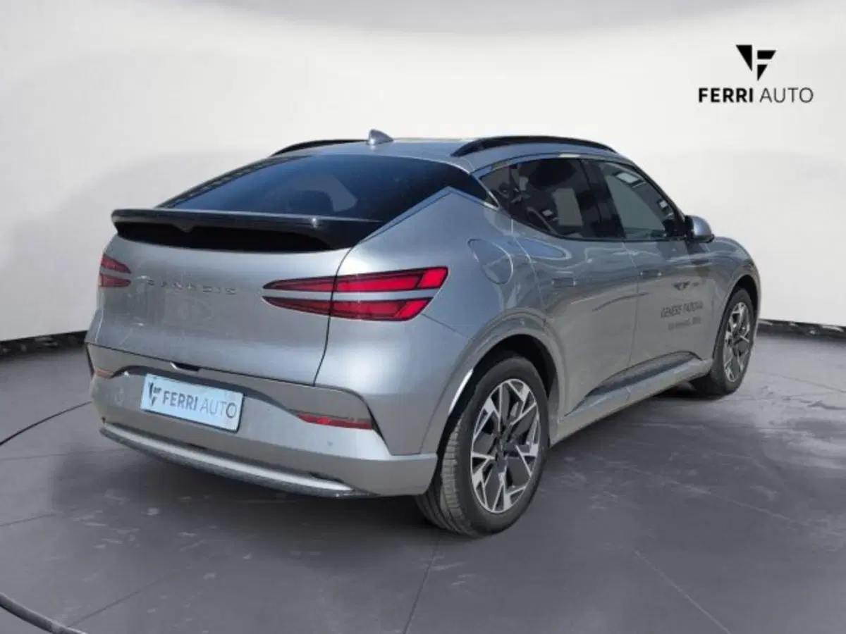 Genesis GV60 Magma nuova a Treviso (4)