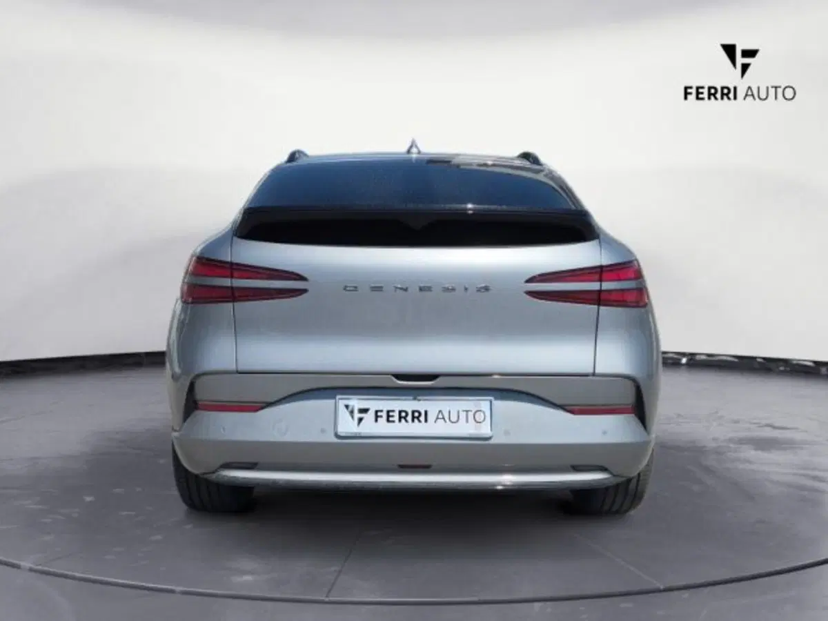 Genesis GV60 Magma nuova a Treviso (5)